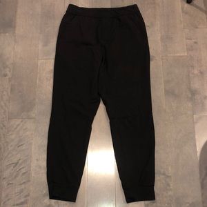 Men’s small, gently used Lululemon intent jogger in black. Missing drawstring